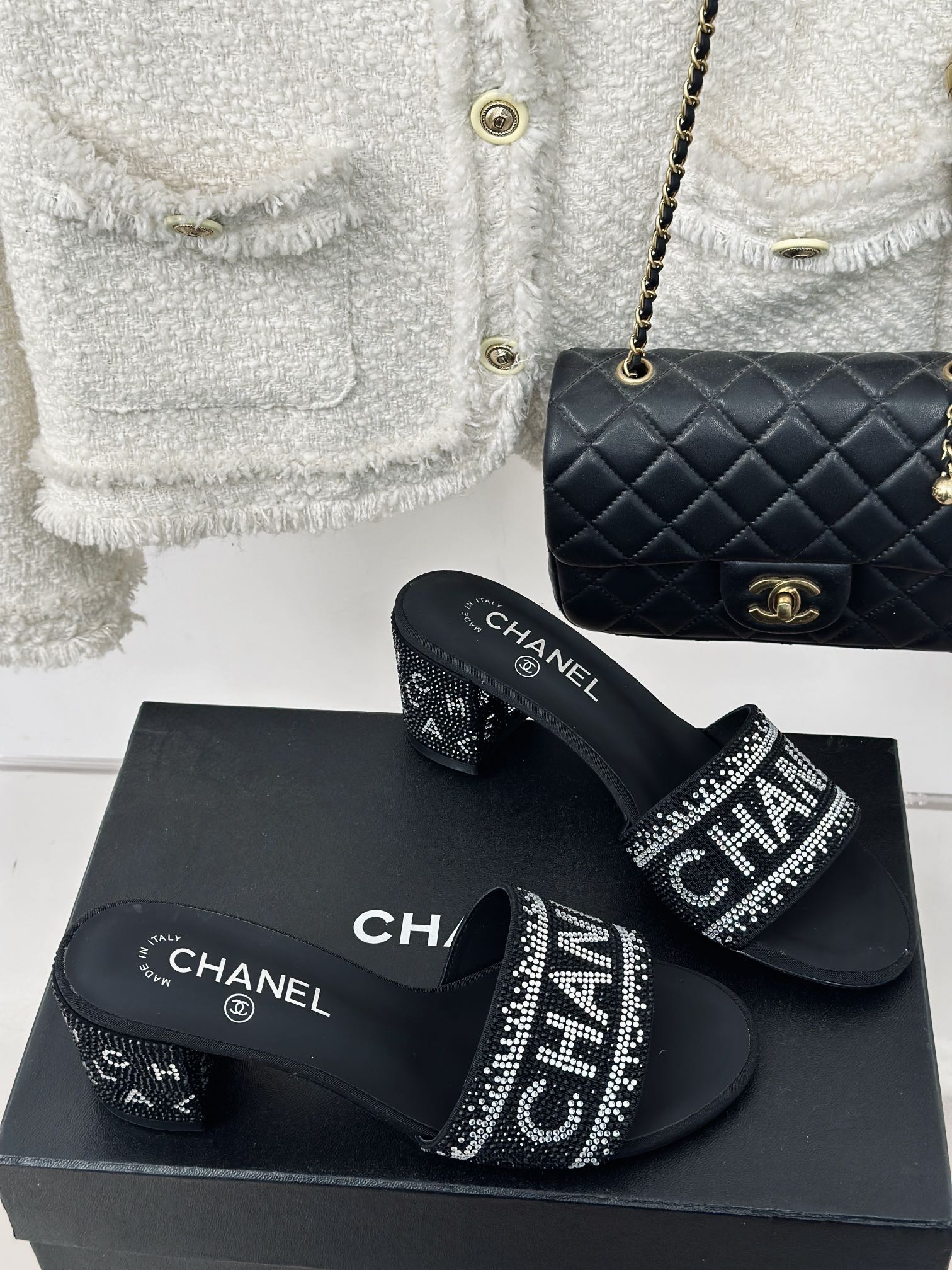 [TOP] CHANEL Classic Rhinestone Letter Slides 6cm - 2 Color