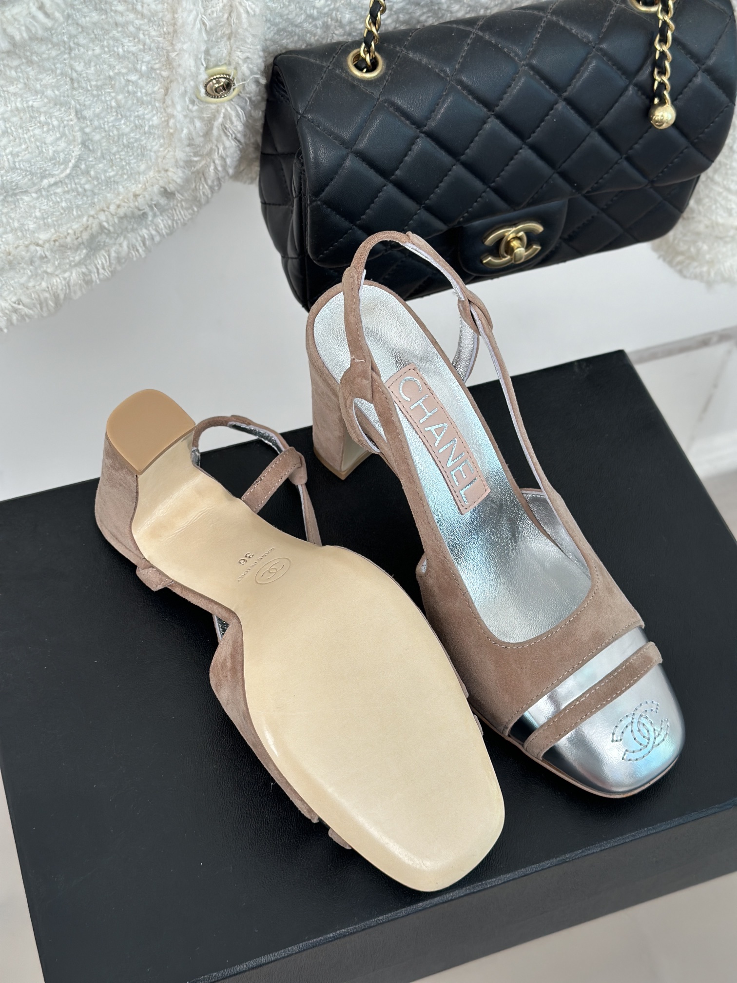 [TOP] CHANEL CC Thick Heel Back Sandals - Pink