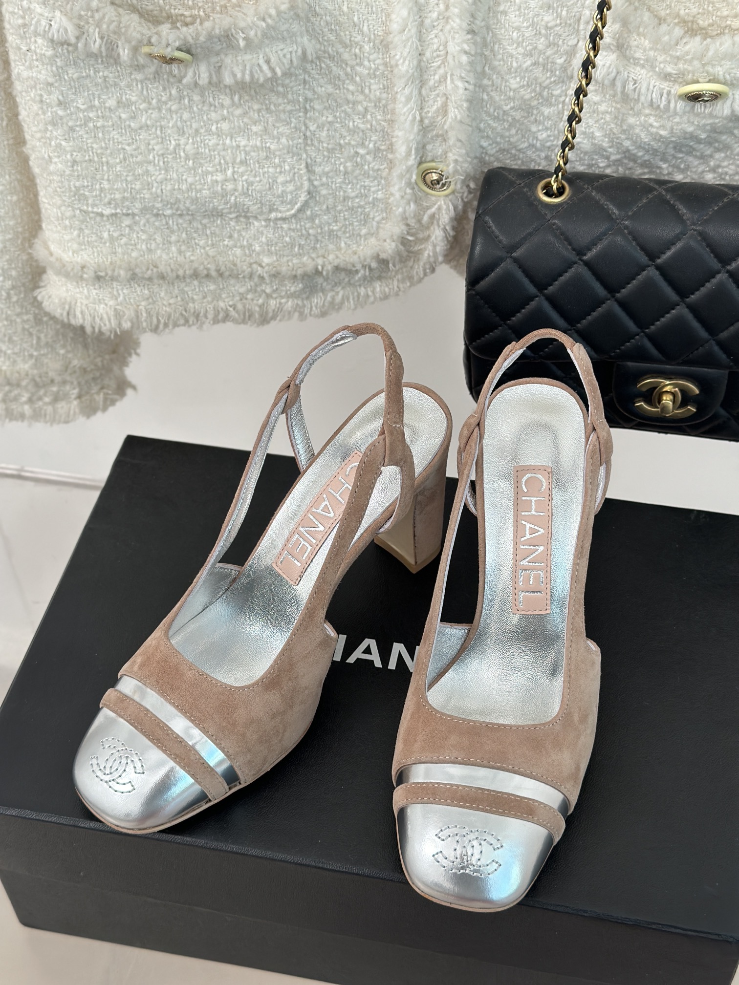 [TOP] CHANEL CC Thick Heel Back Sandals - Pink