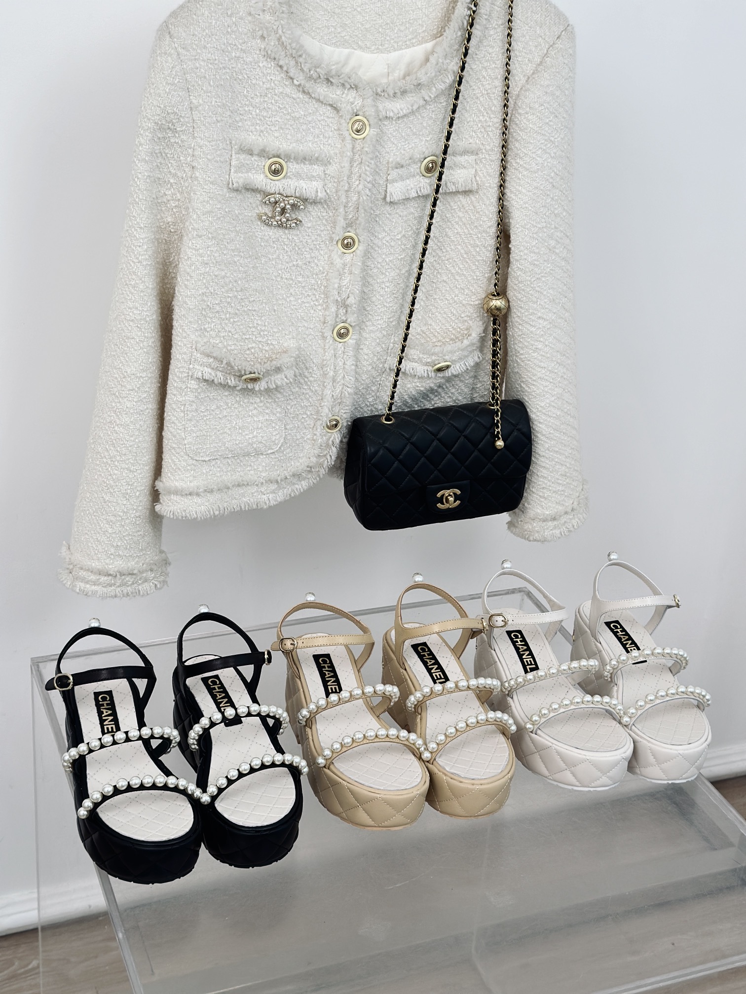 [TOP] CHANEL Thick-soled Camellia Pearls Platform Sandals 7cm - 3 Color