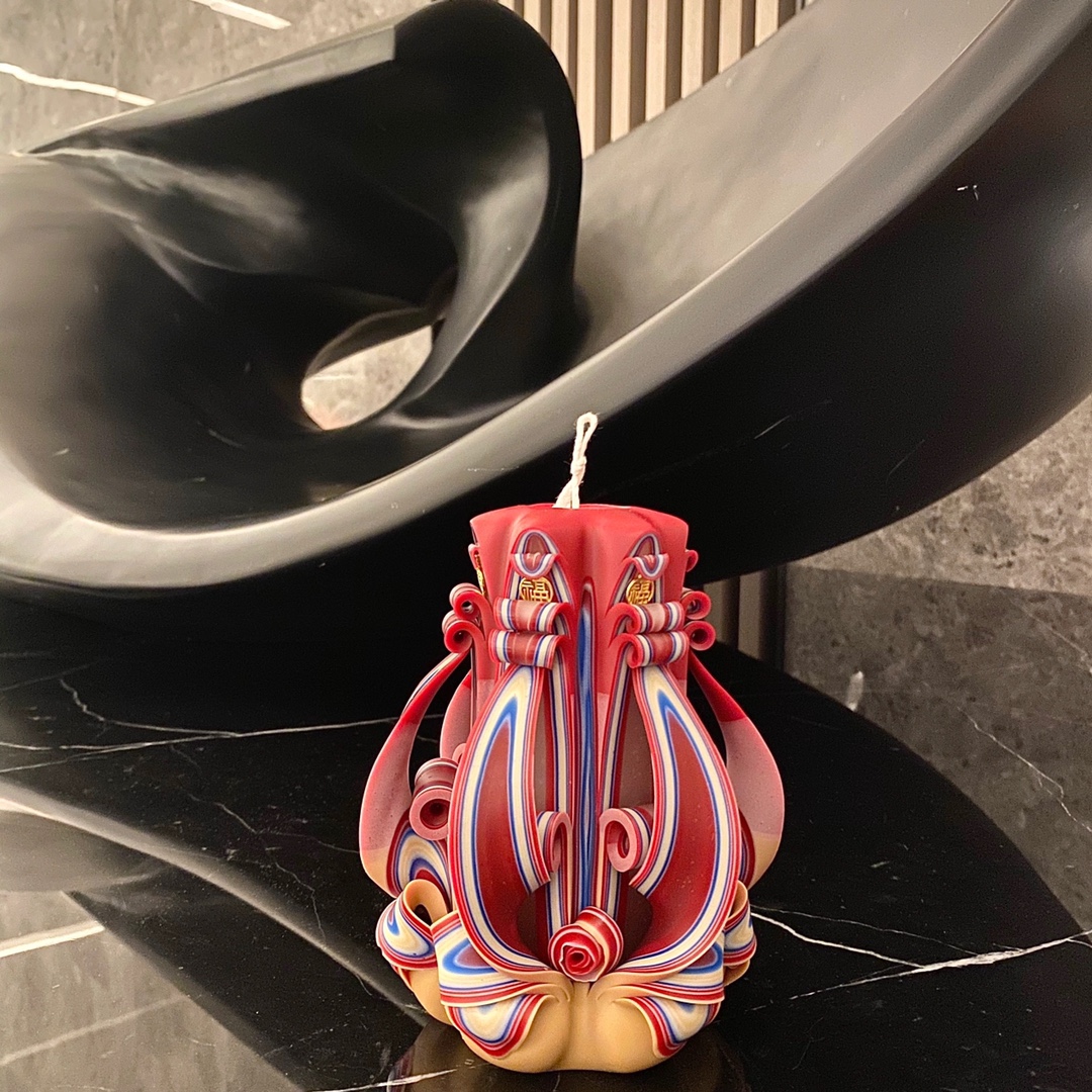 [TOP] Louis Vuitton LV Handmade Carved Candles - 2 Sizes