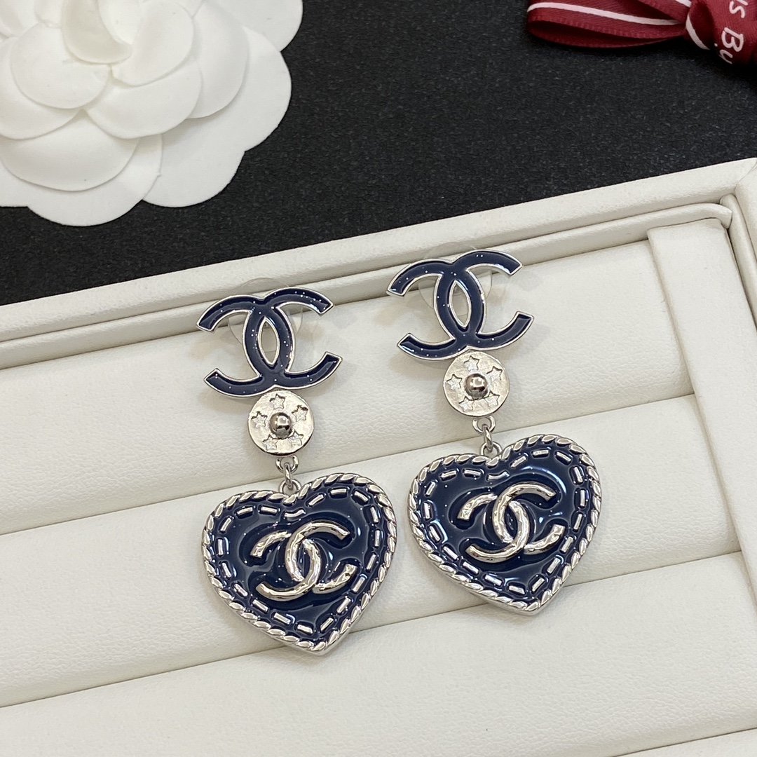 [TOP] CHANEL CC Heart Earrings-2 Colors