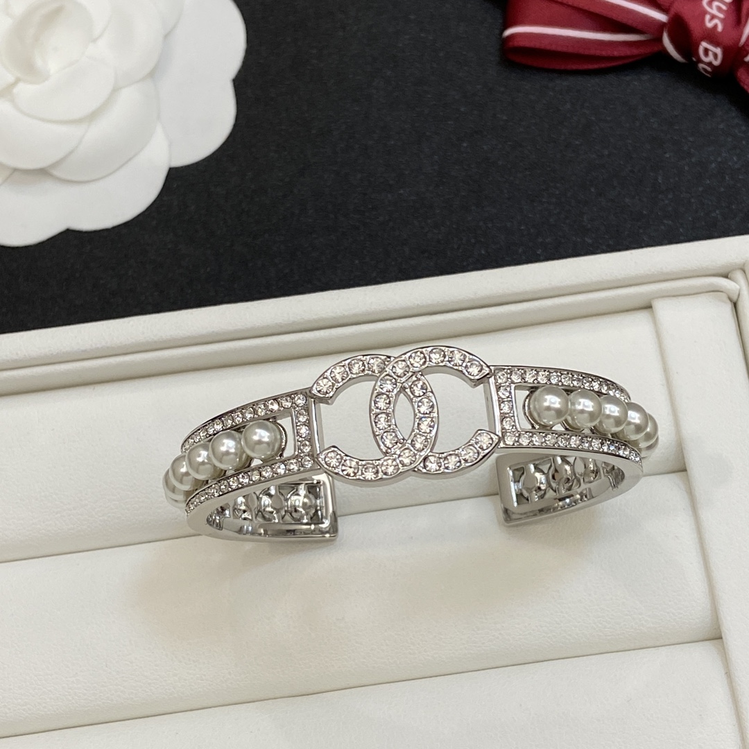 [TOP] CHANEL Bracelets-2 Colors