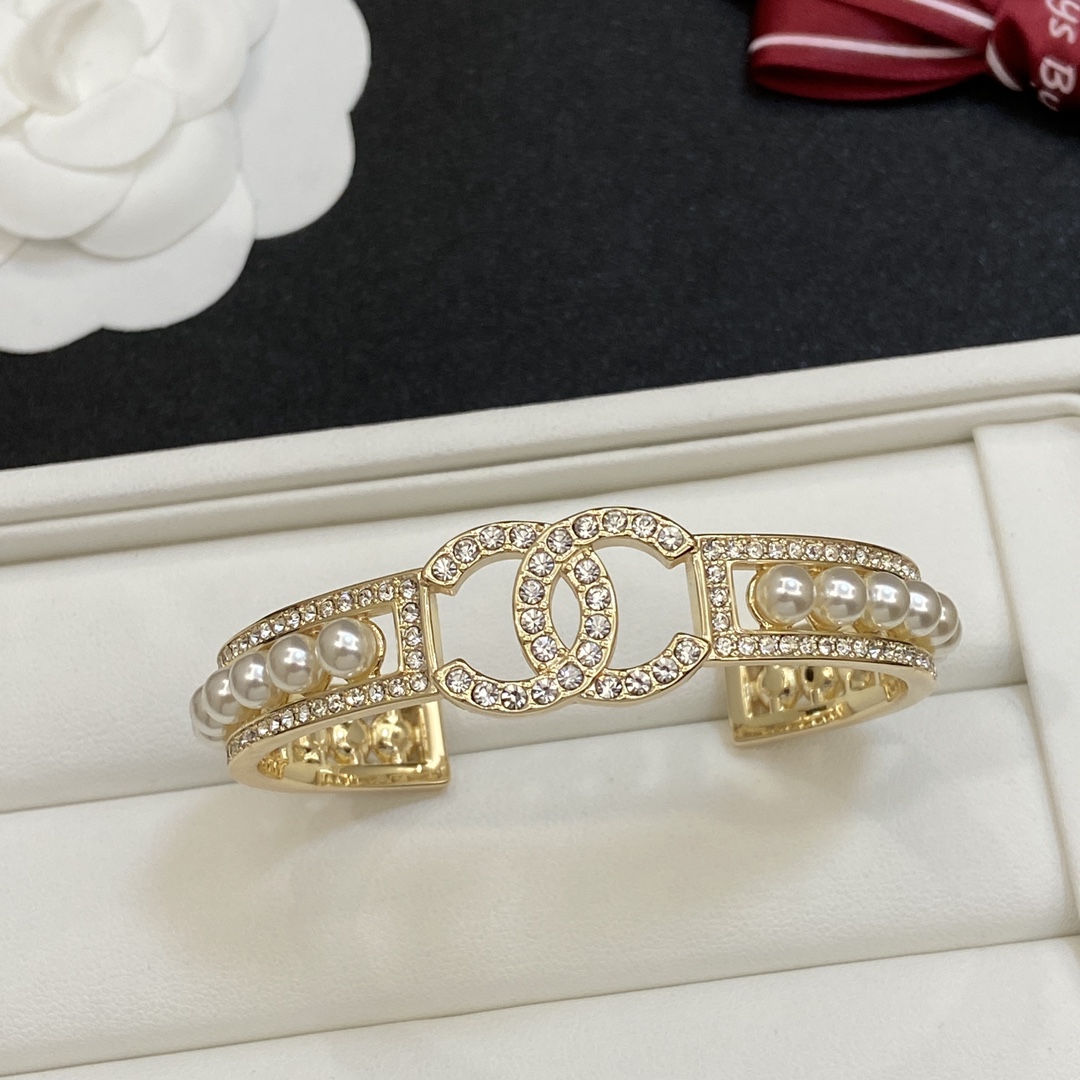 [TOP] CHANEL Bracelets-2 Colors