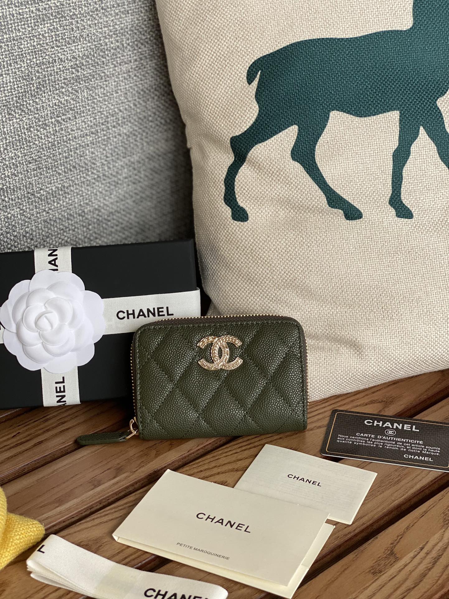 [TOP] CHANEL Caviar Wallets - GHW - 6 Colors - 711 Luxury