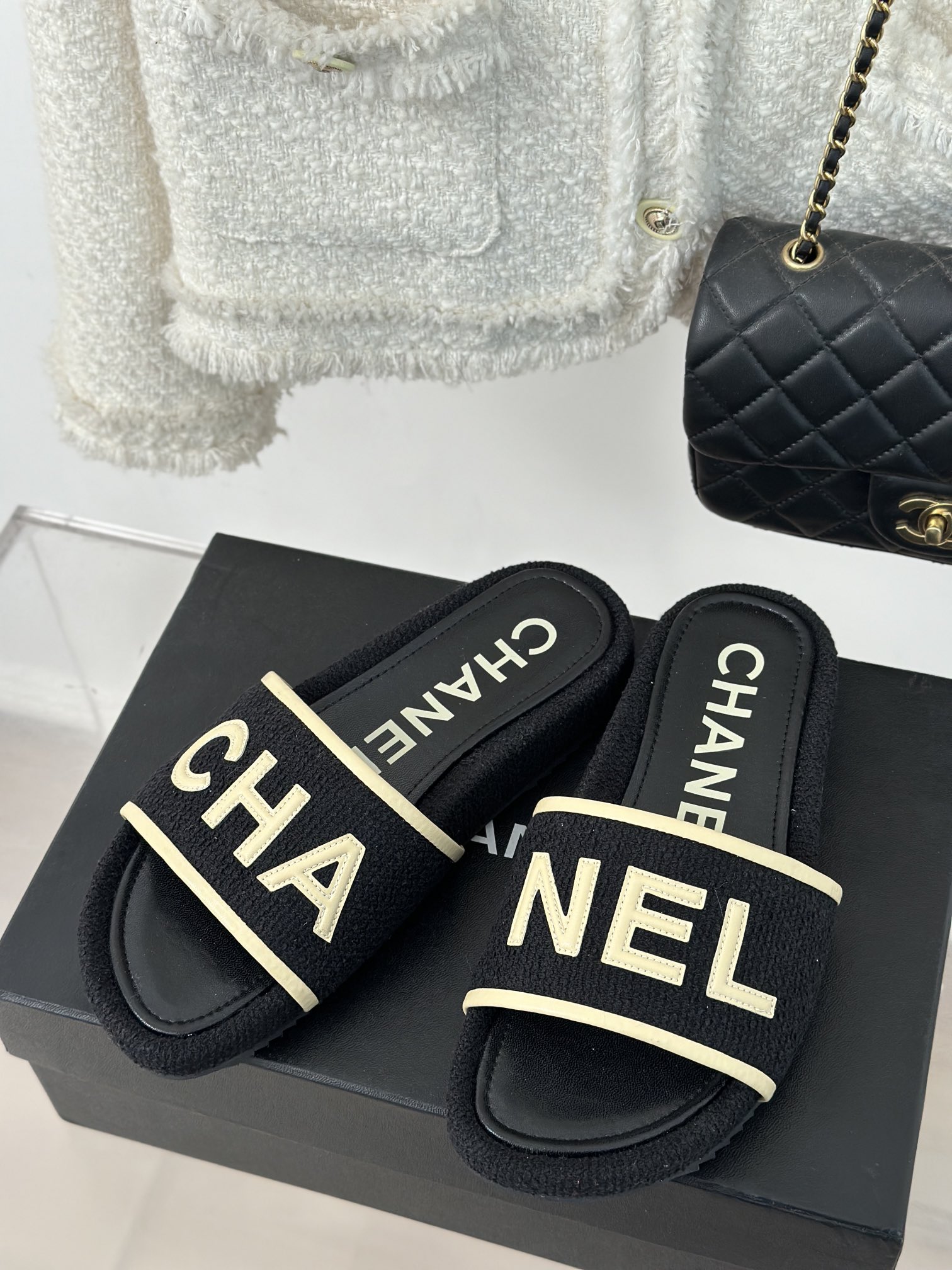 [TOP] CHANEL Slides - 6 Color