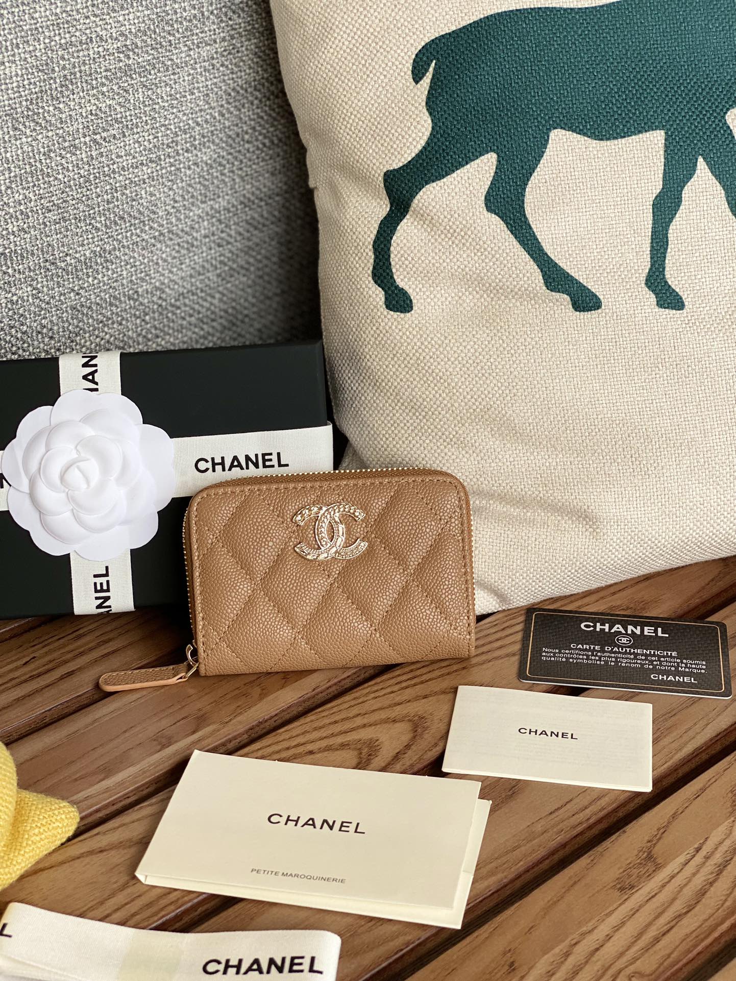 [TOP] CHANEL Caviar Wallets - GHW - 6 Colors - 711 Luxury