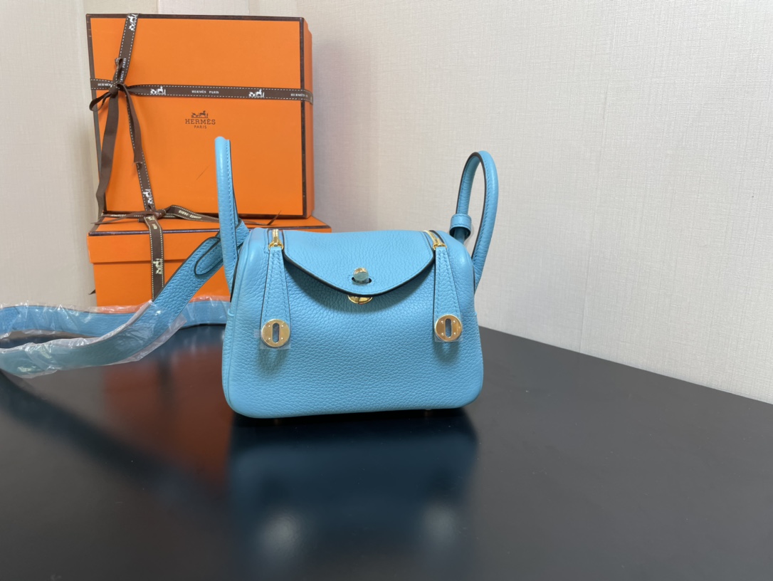 [TOP] HERMES Mini Lindy Taurillon Clemence Leather 19 CM - Bleu Du Nord & GHW/SHW