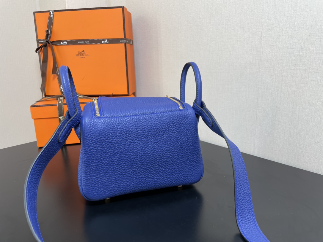 [TOP] HERMES Mini Lindy Taurillon Clemence Leather 19 CM - Bleu Electrique & GHW/SHW