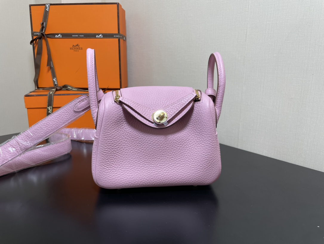 [TOP] HERMES Mini Lindy Taurillon Clemence Leather 19 CM - Mauve Sylvestre Pink & GHW/SHW