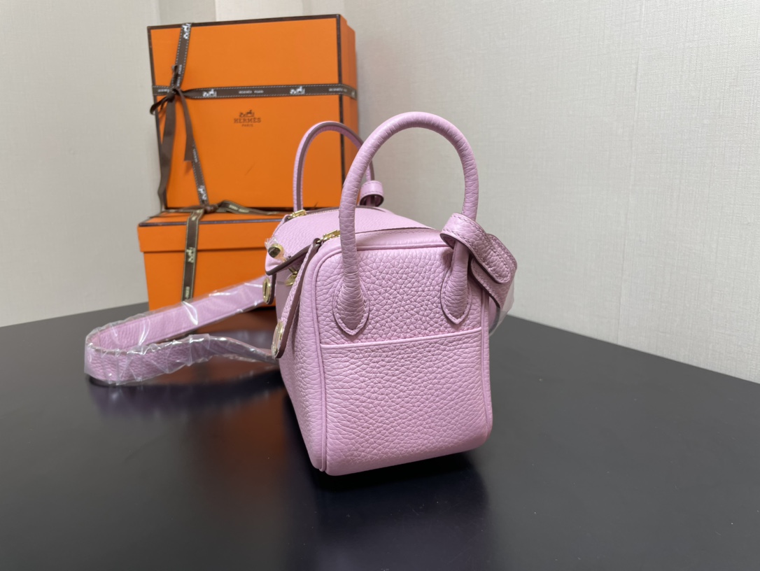 [TOP] HERMES Mini Lindy Taurillon Clemence Leather 19 CM - Mauve Sylvestre Pink & GHW/SHW
