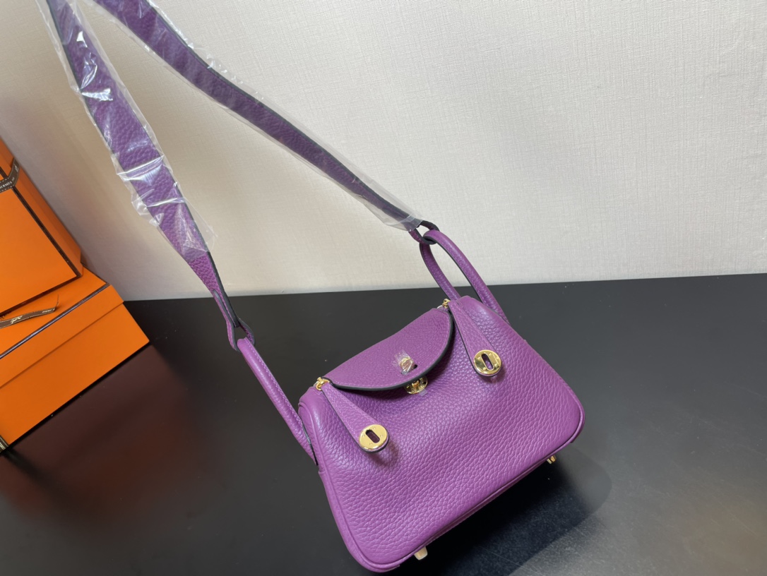 [TOP] HERMES Mini Lindy Taurillon Clemence Leather 19 CM - Anemone & GHW/SHW