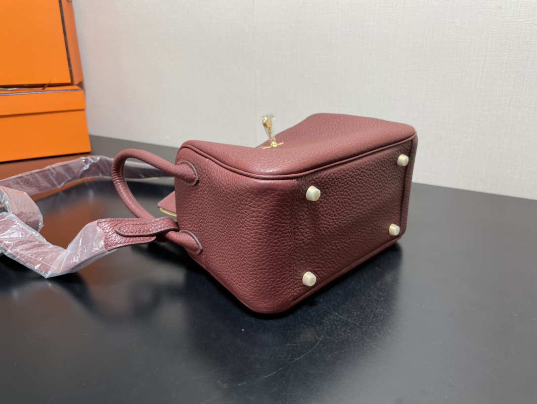 [TOP] HERMES Mini Lindy Taurillon Clemence Leather 19 CM - Bourgogne & GHW/SHW