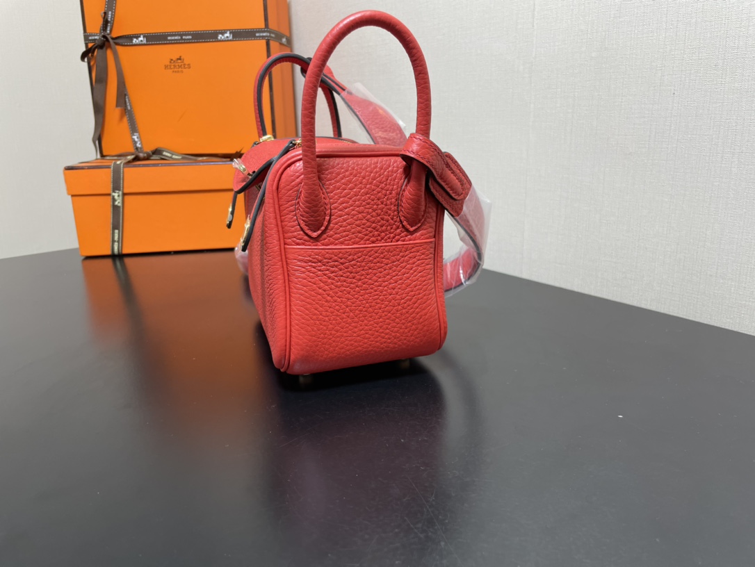 [TOP] HERMES Mini Lindy Taurillon Clemence Leather 19/26/30 CM - Rouge de Coeur & GHW/SHW