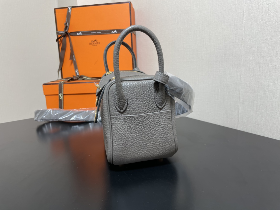 [TOP] HERMES Mini Lindy Taurillon Clemence Leather 19 CM - Etain & GHW/SHW