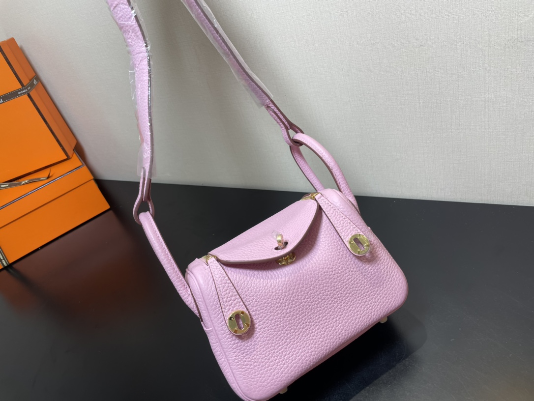 [TOP] HERMES Mini Lindy Taurillon Clemence Leather 19 CM - Mauve Sylvestre Pink & GHW/SHW
