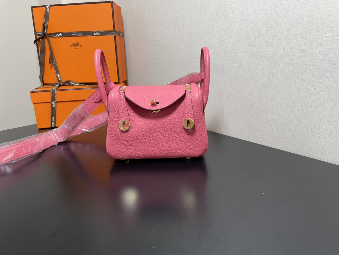 [TOP] HERMES Mini Lindy Taurillon Clemence Leather 19 CM - Rose Lipstick & GHW/SHW