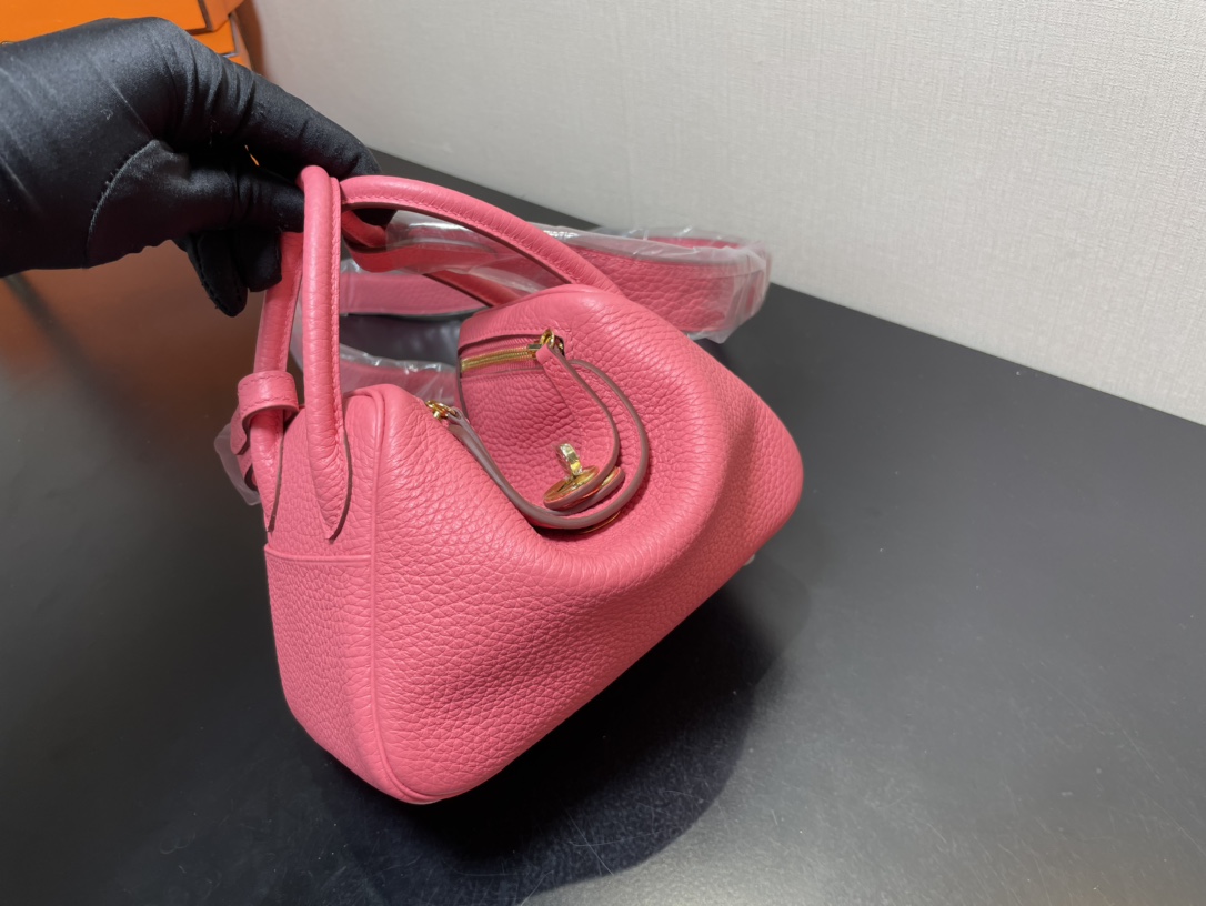 [TOP] HERMES Mini Lindy Taurillon Clemence Leather 19 CM - Rose Lipstick & GHW/SHW