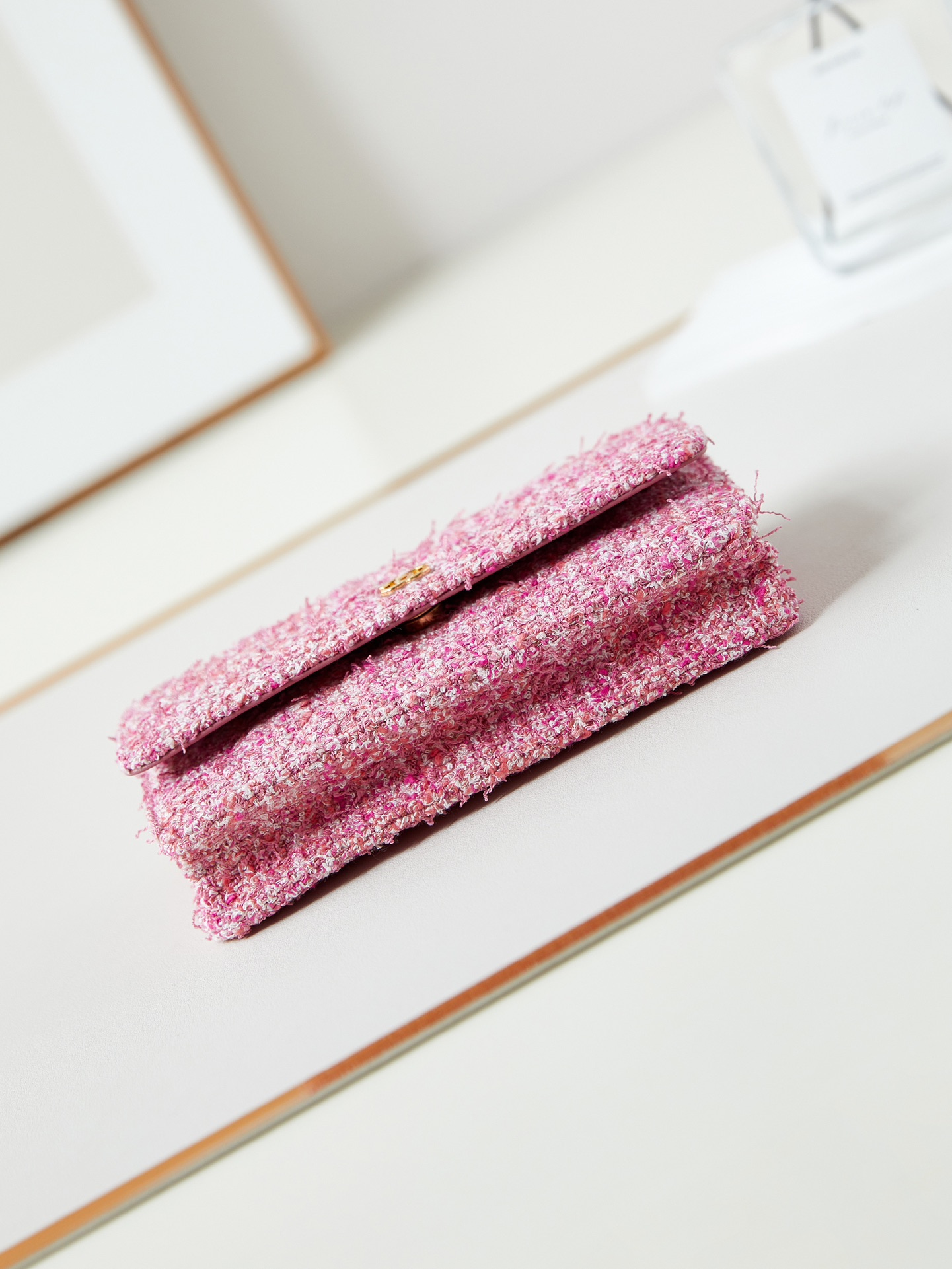 [TOP] CHANEL Woolen WOC Bag 12x19x3cm - Pink