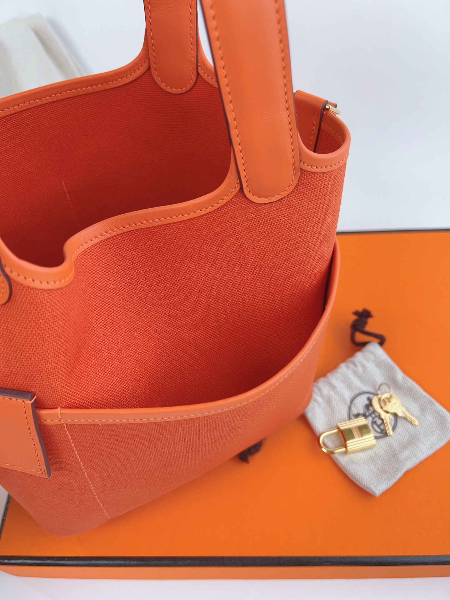 [TOP] HERMES Picotin Cargo Bag Canvas Patchwork With Swift Leather - 18CM - Orange & GHW