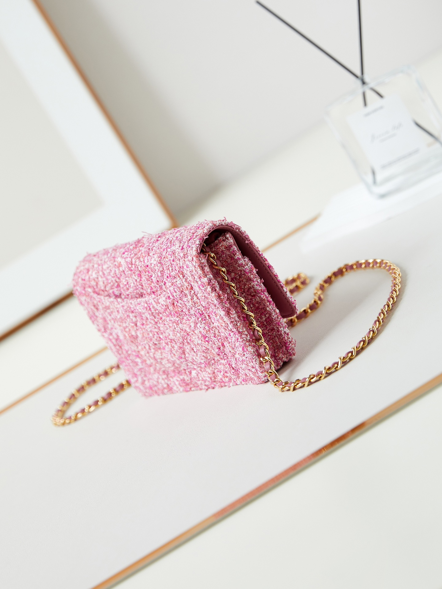[TOP] CHANEL Woolen WOC Bag 12x19x3cm - Pink