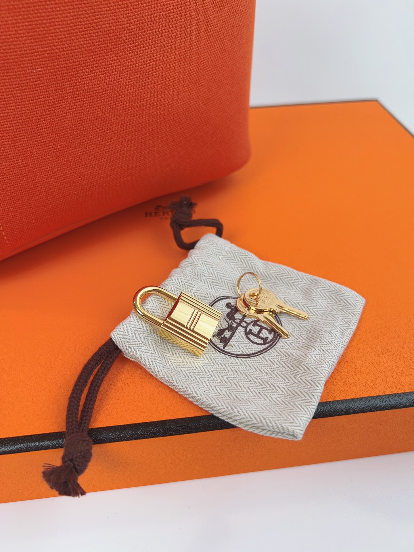 [TOP] HERMES Picotin Cargo Bag Canvas Patchwork With Swift Leather - 18CM - Orange & GHW