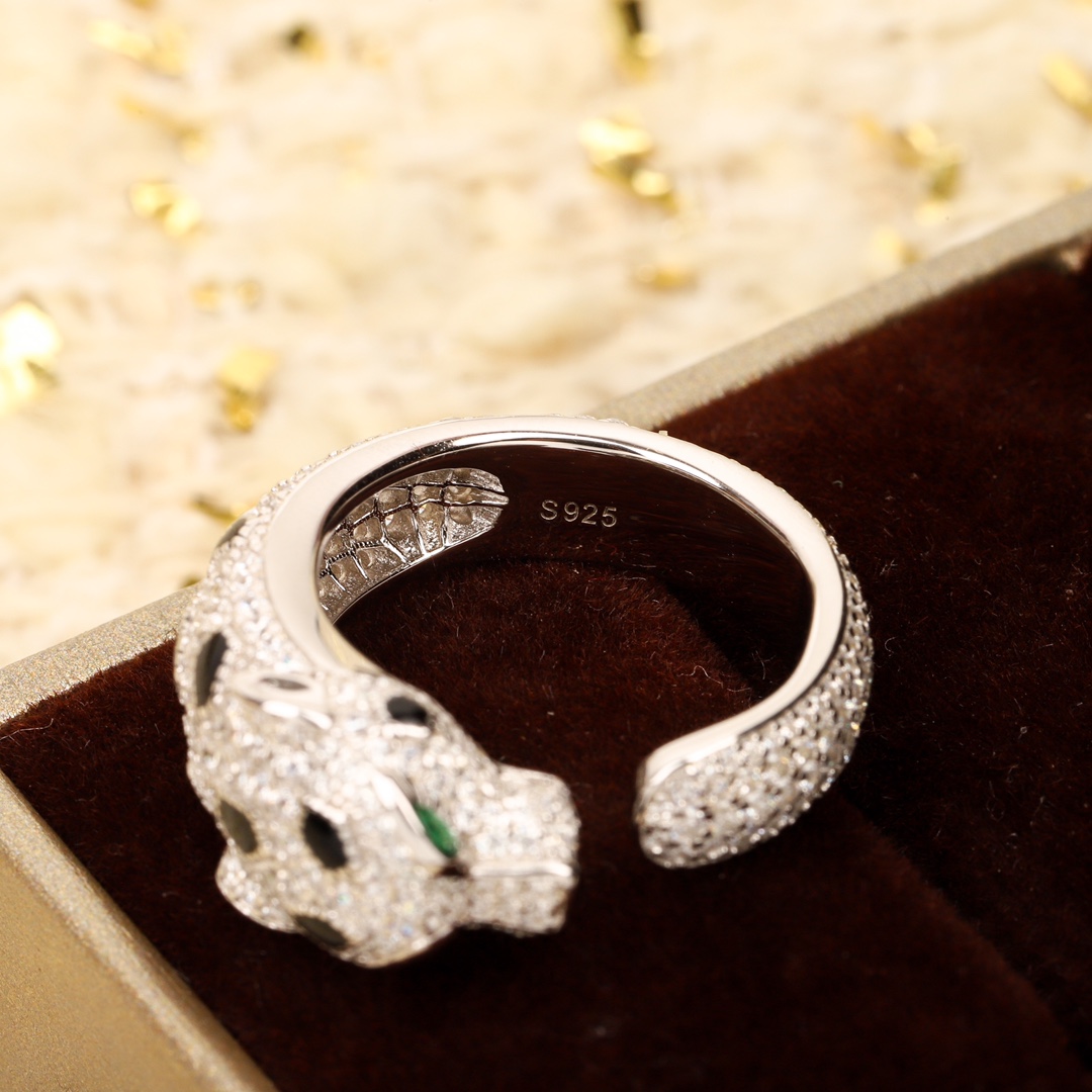 [TOP] Cartier Leopard Head Ring With Diamond