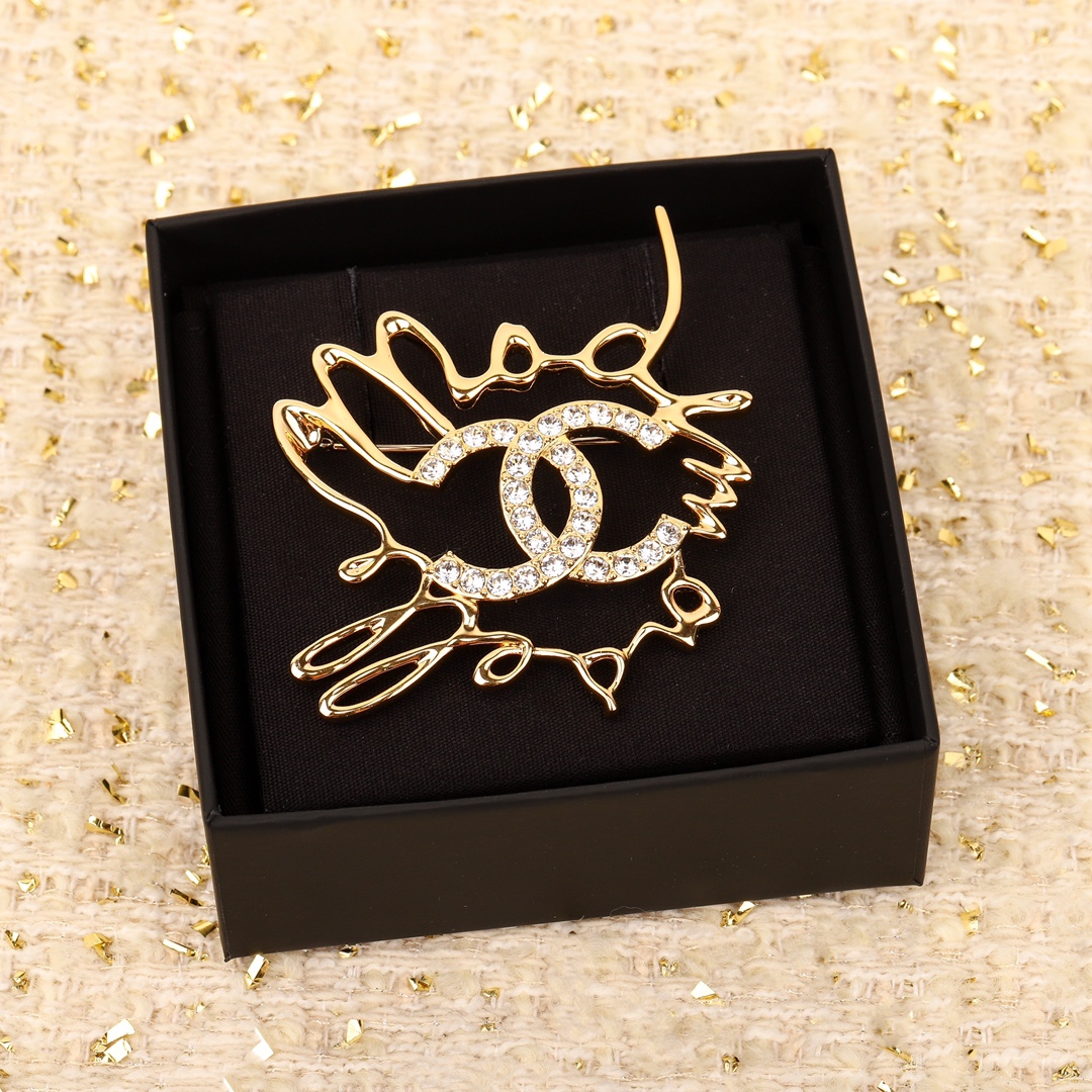 [TOP] CHANEL Vintage Cursive Script Letters Brooch