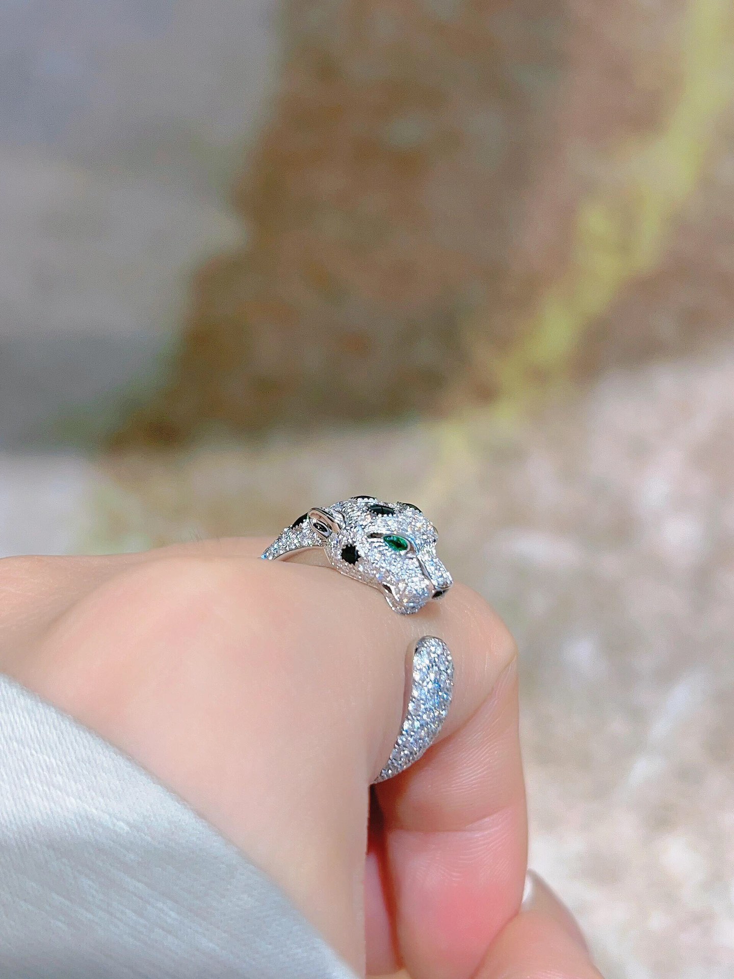 [TOP] Cartier Leopard Head Ring With Diamond