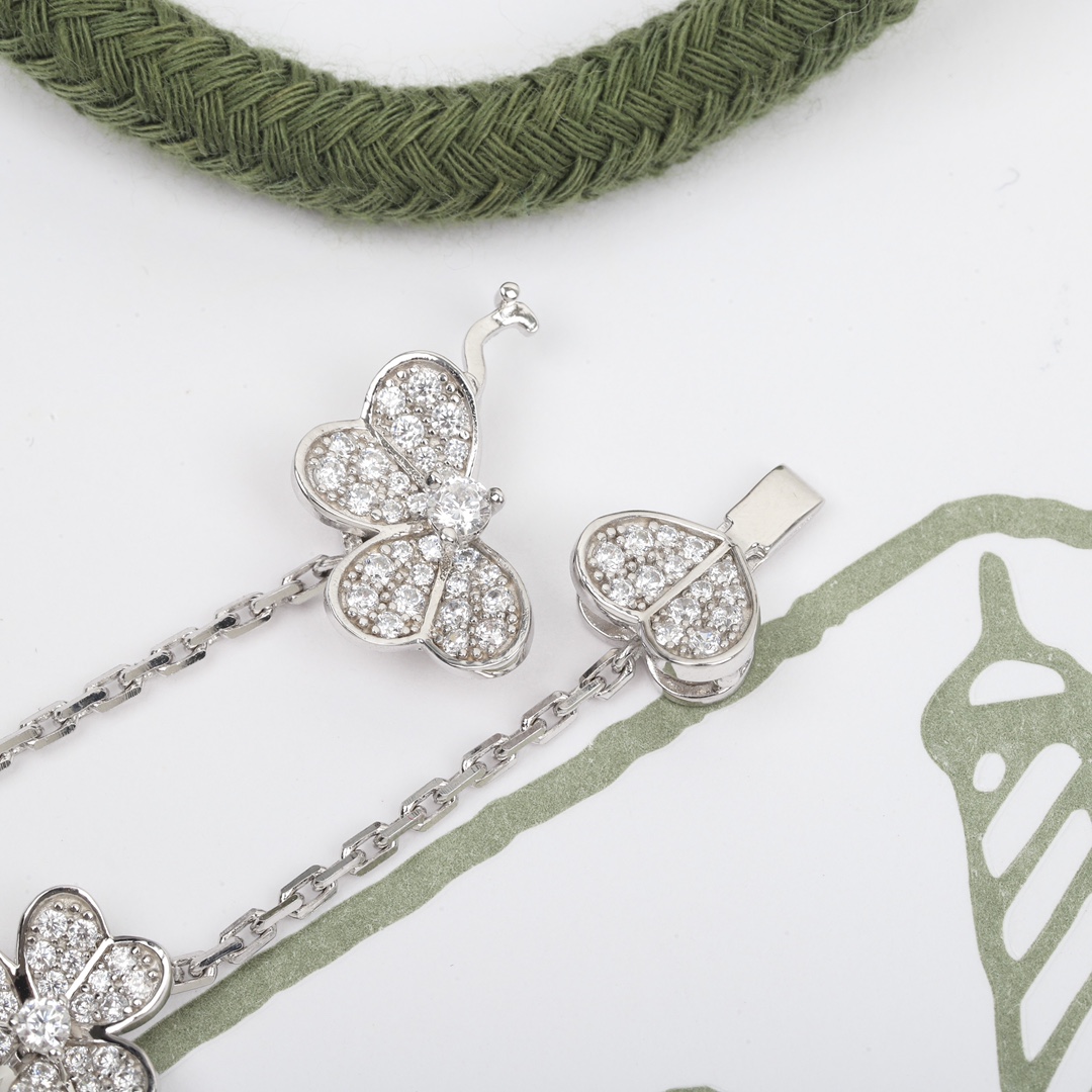 [TOP] Van Cleef & Arpels VCA 5 Flowers Bracelet - Sliver