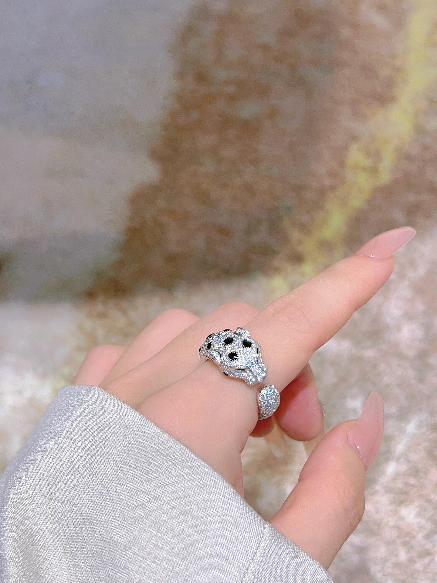 [TOP] Cartier Leopard Head Ring With Diamond