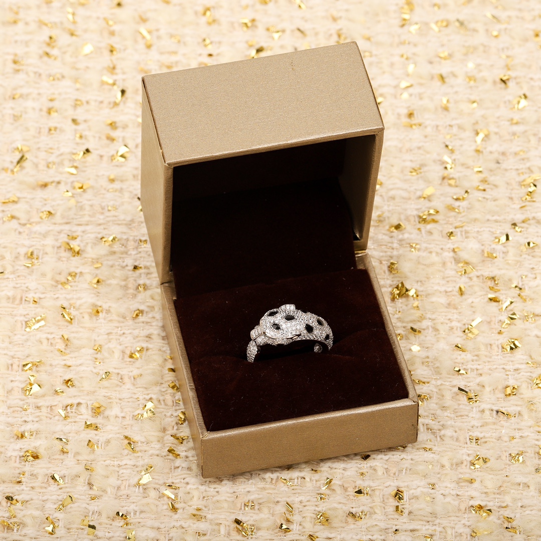 [TOP] Cartier Leopard Head Ring With Diamond