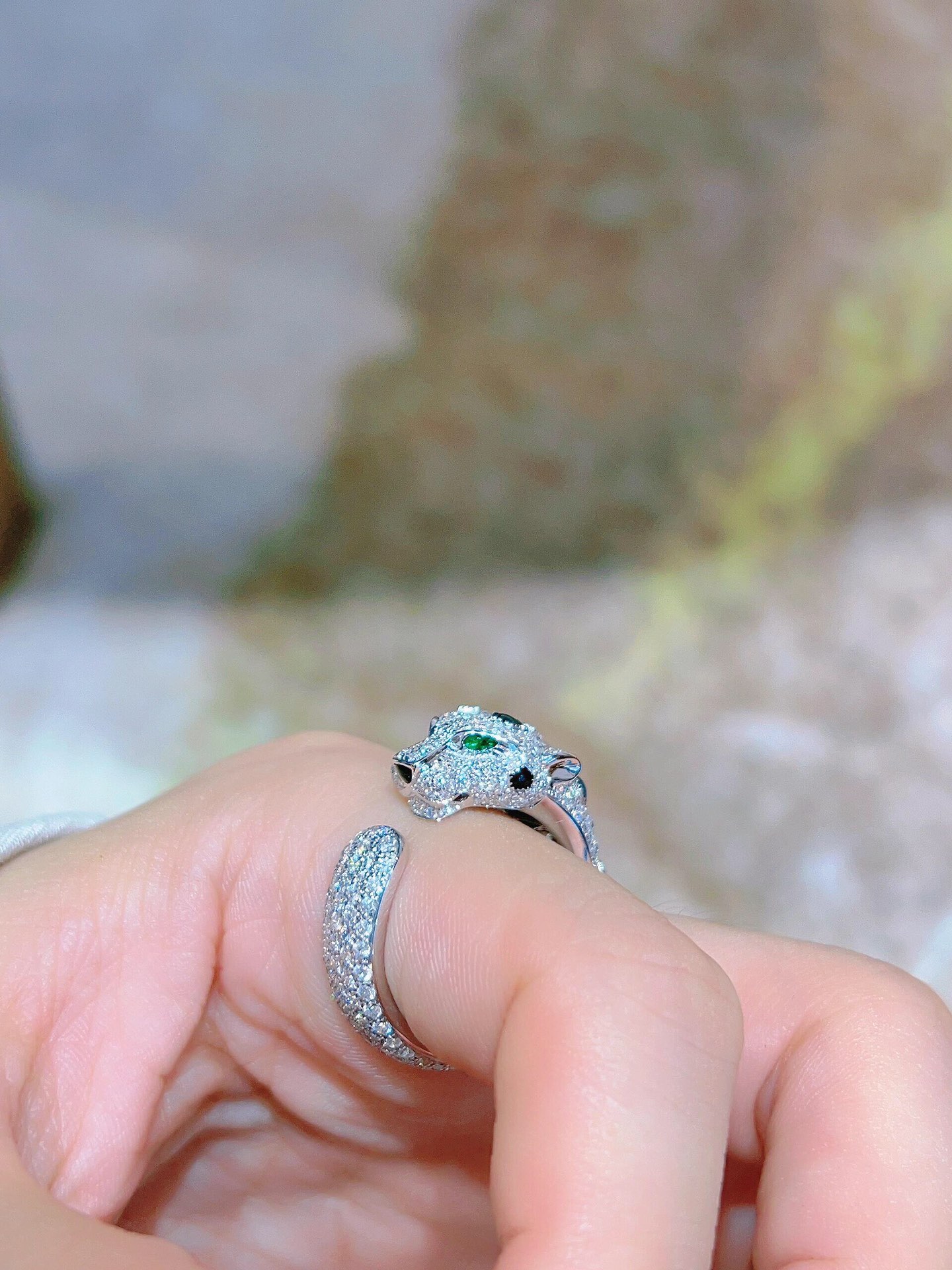 [TOP] Cartier Leopard Head Ring With Diamond