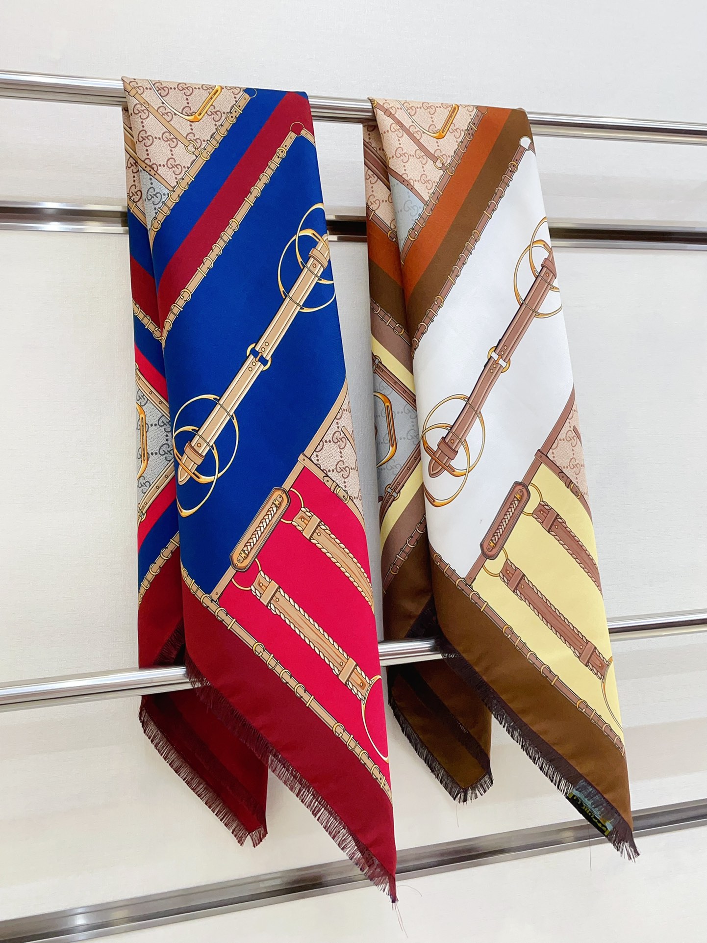 [TOP]Gucci Silk Scarf 90 x 90 cm-2 Colors
