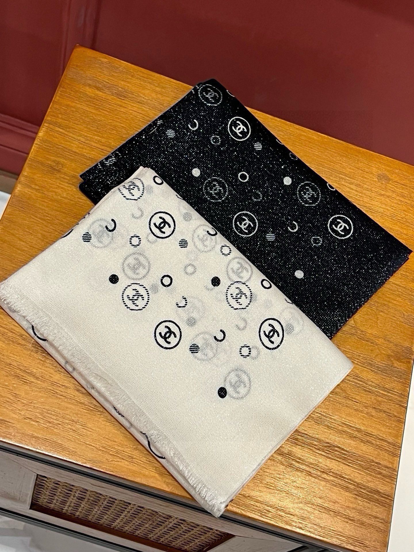 [TOP] CHANEL Cashmere Scarf 100x200cm-2 Colors