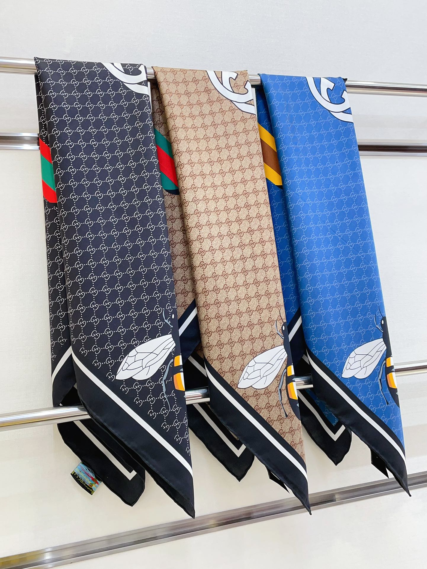 [TOP] GUCCI Silk Scarf 90×90 cm -3 Colors