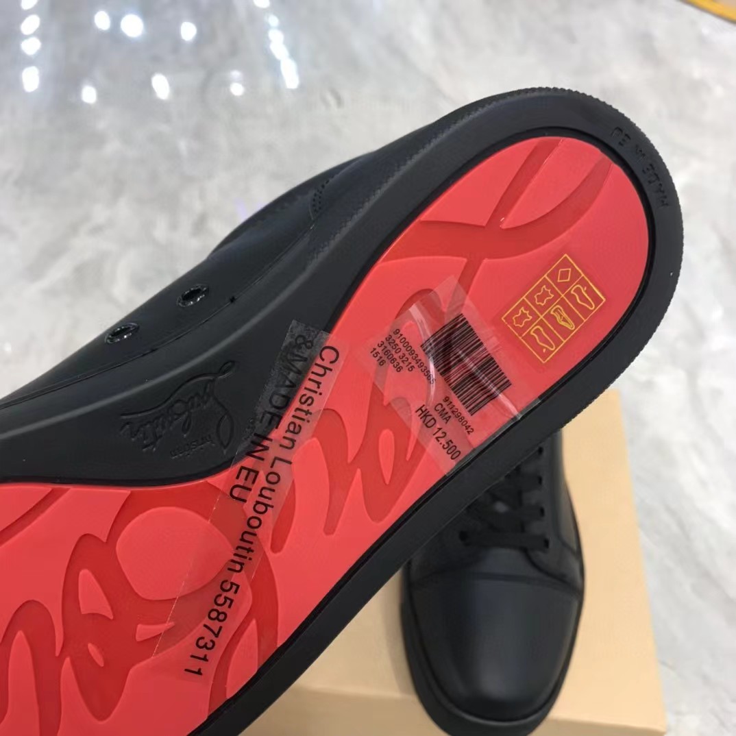[TOP] Christian Louboutin Sneaker-2 Colors