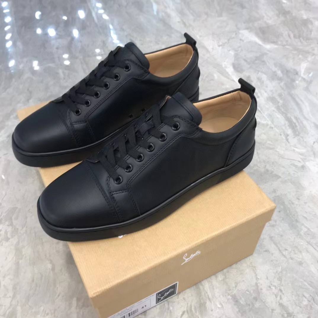 [TOP] Christian Louboutin Sneaker-2 Colors