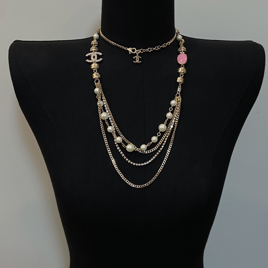 [TOP] CHANEL Pearl Necklace