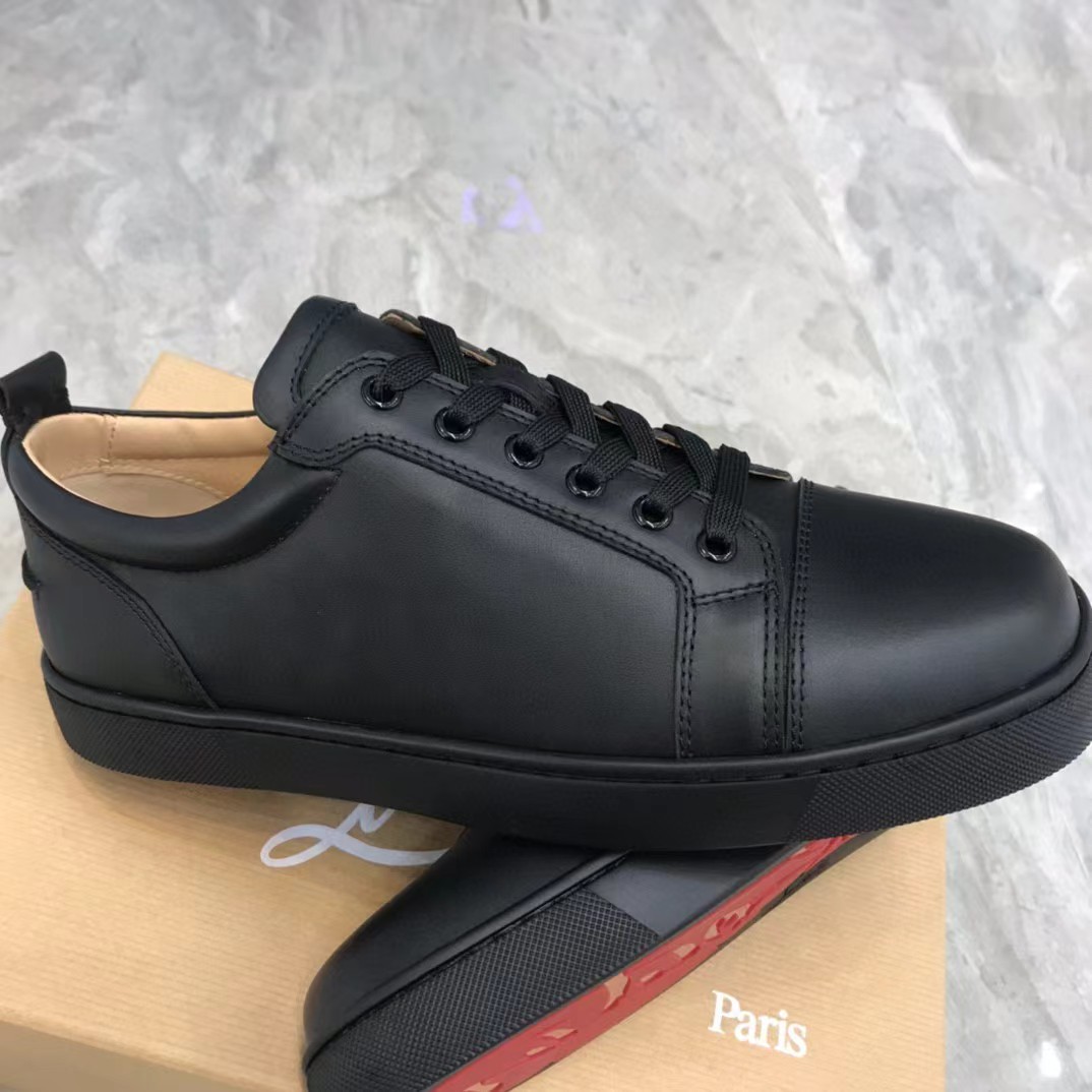 [TOP] Christian Louboutin Sneaker-2 Colors