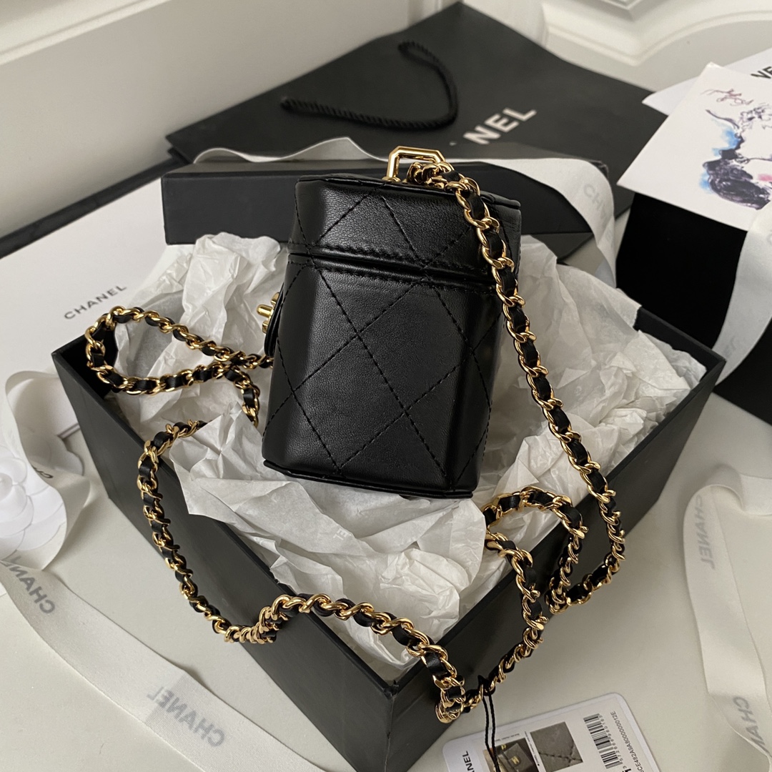 [TOP] CHANEL Vanity Case Bag 9.5x10.5x7cm - Black