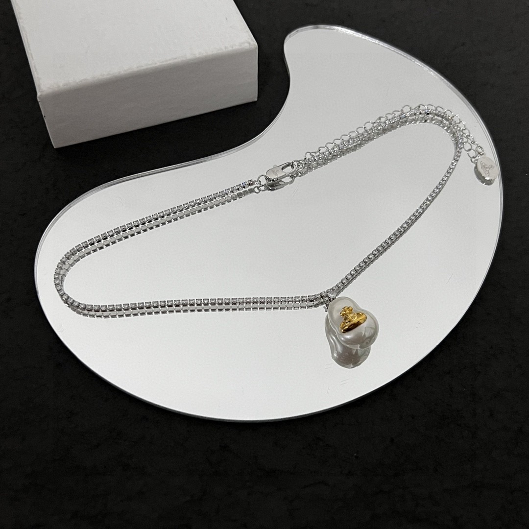 [TOP] Vivienne Westwood  Saturn Necklace