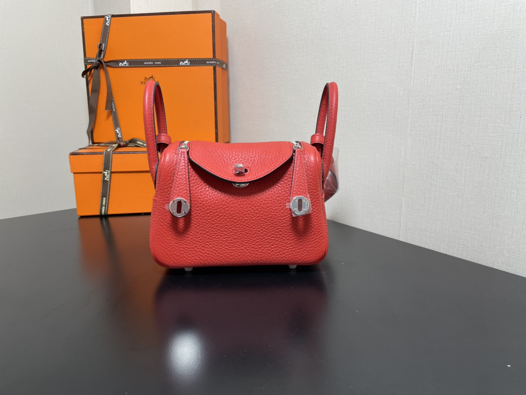 [TOP] HERMES Mini Lindy Taurillon Clemence Leather 19/26/30 CM - Rouge de Coeur & GHW/SHW