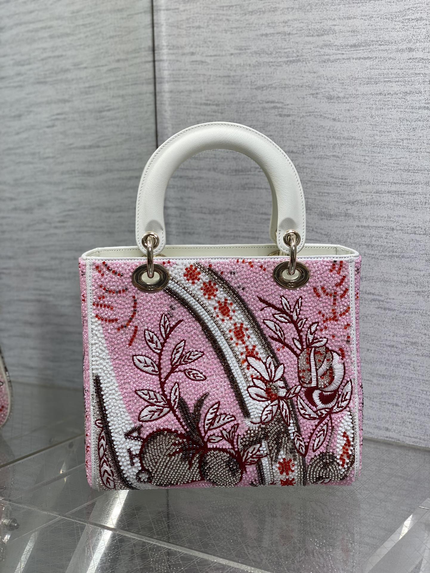 [TOP] Christian Dior Medium Lady Dior Bag 24x20x11cm Embroidered Flower Beads