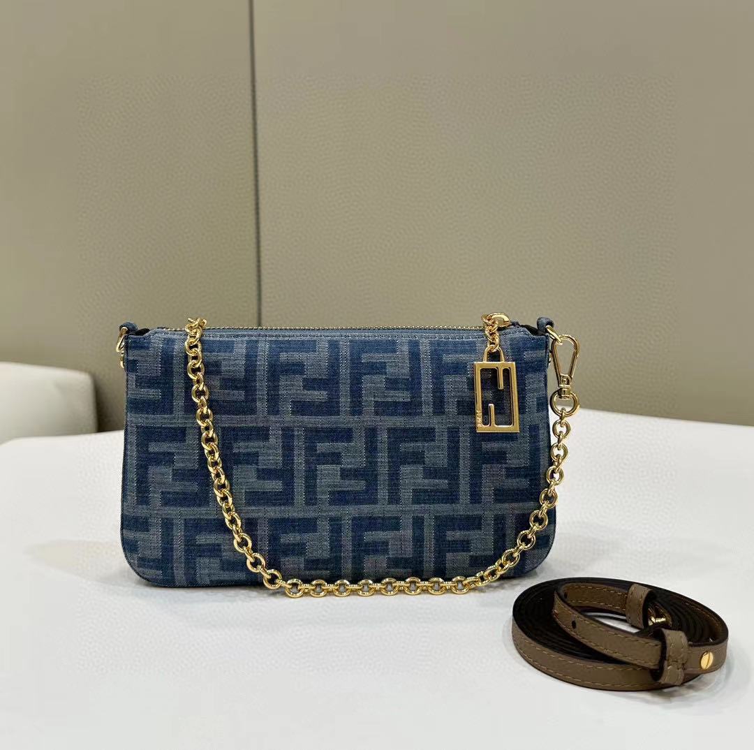[TOP] FENDI Baguette Pouch Bag 20x3x12cm - Blue