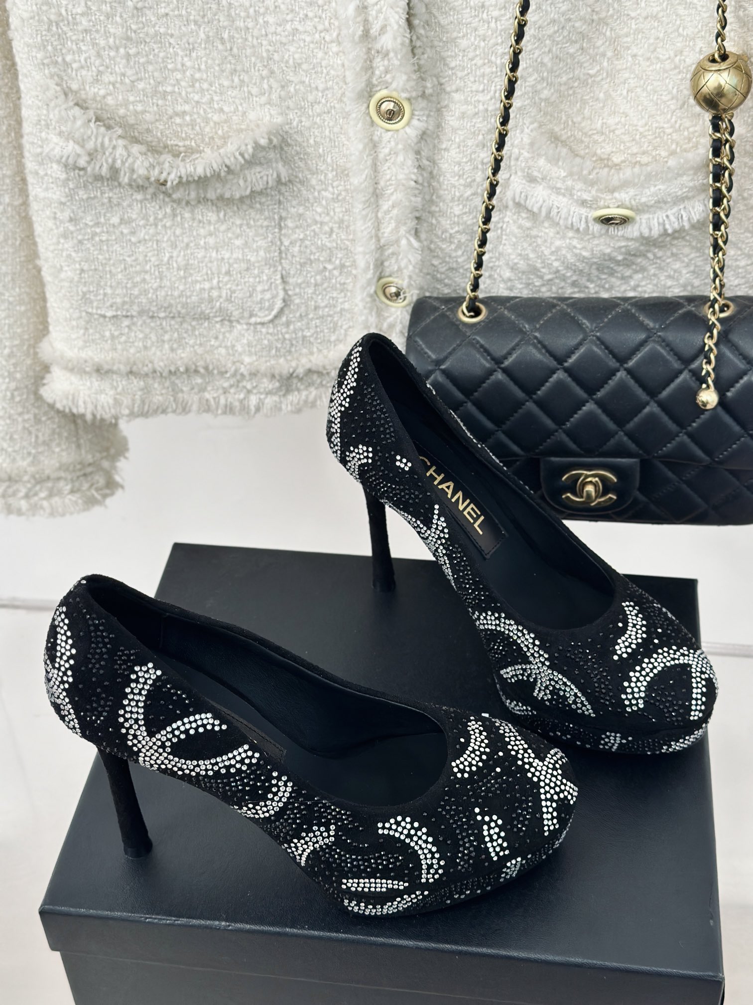 [TOP] CHANEL CC Diamonds Pumps - 2 Color
