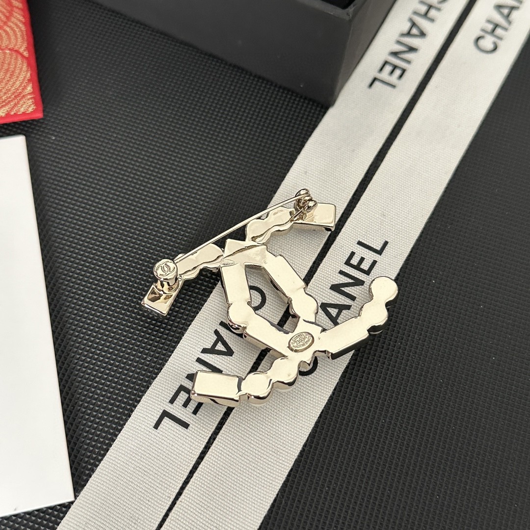 [TOP] CHANEL Pearl Brooch