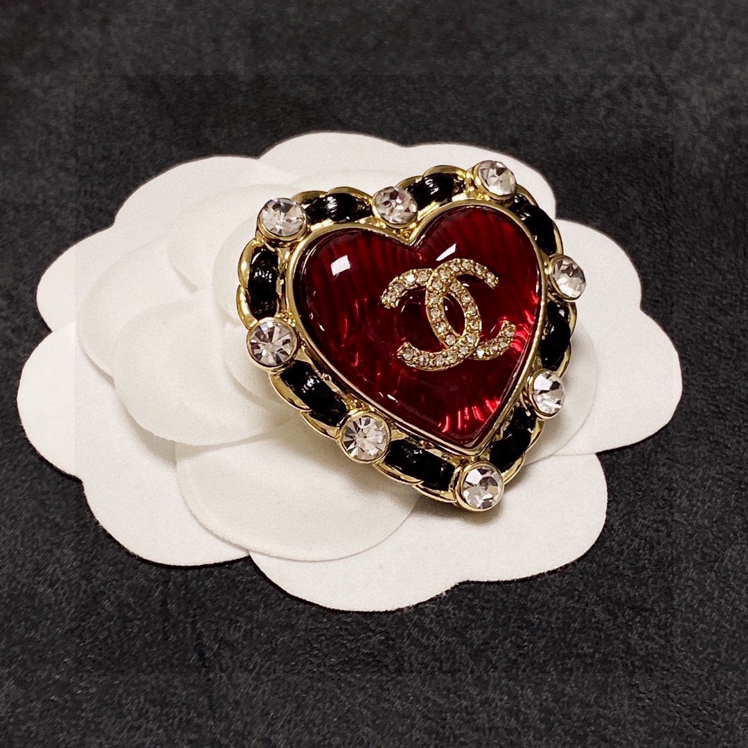 [TOP] CHANEL Heart Brooch-Red