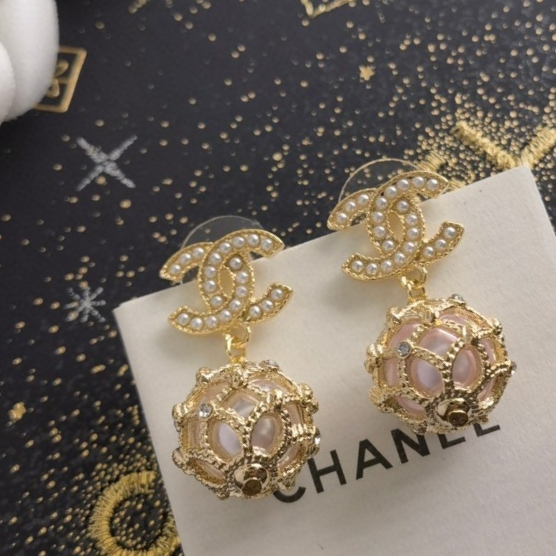[TOP] CHANEL Woven Mesh Pearl CC  Earrings
