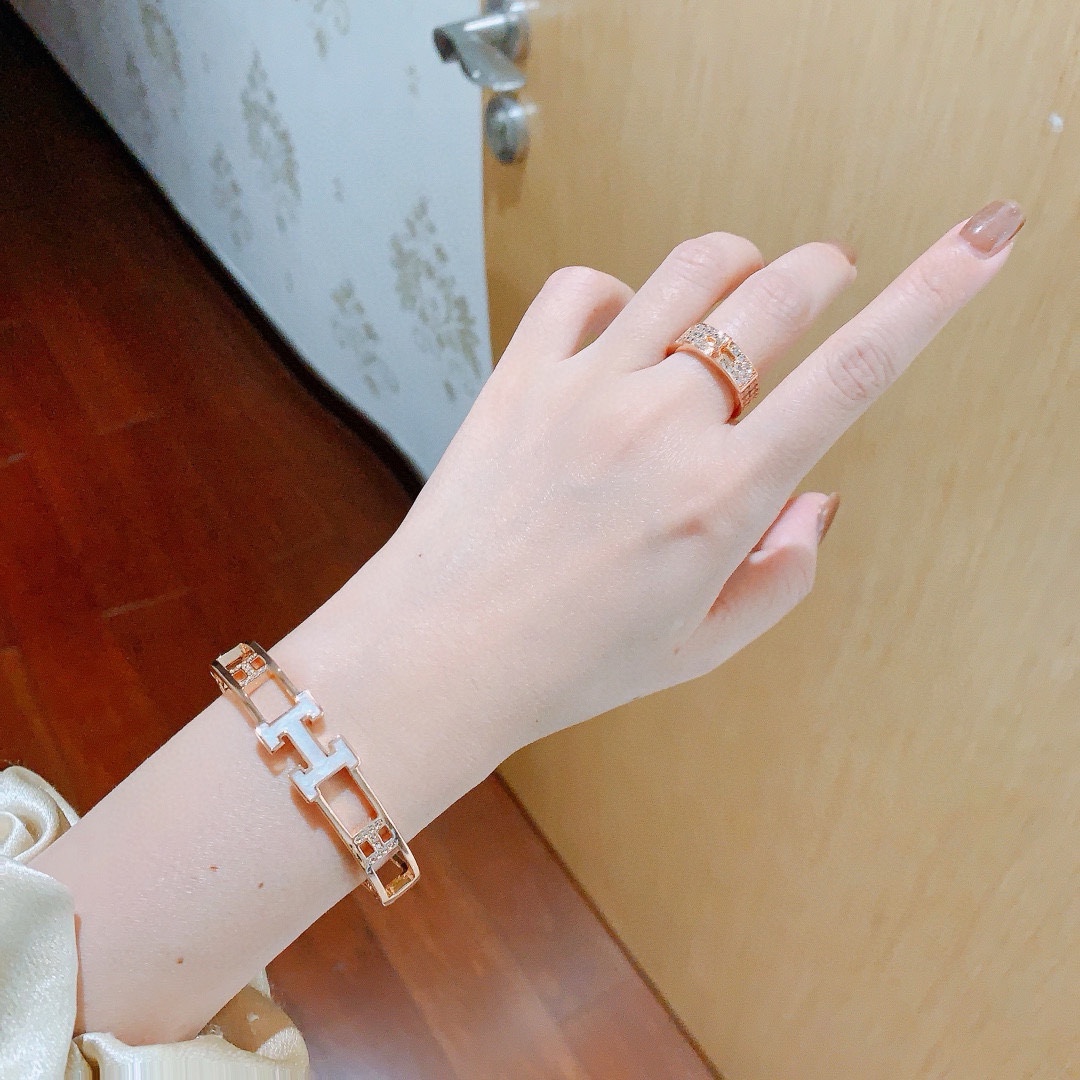 [TOP] HERMES H Bracelet